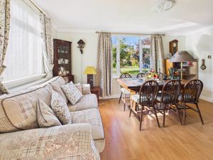 Dining Room- click for photo gallery